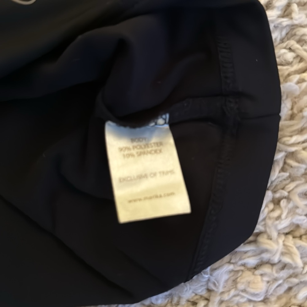 Black hooded top. Excellent condition. - Picture 5 of 6
